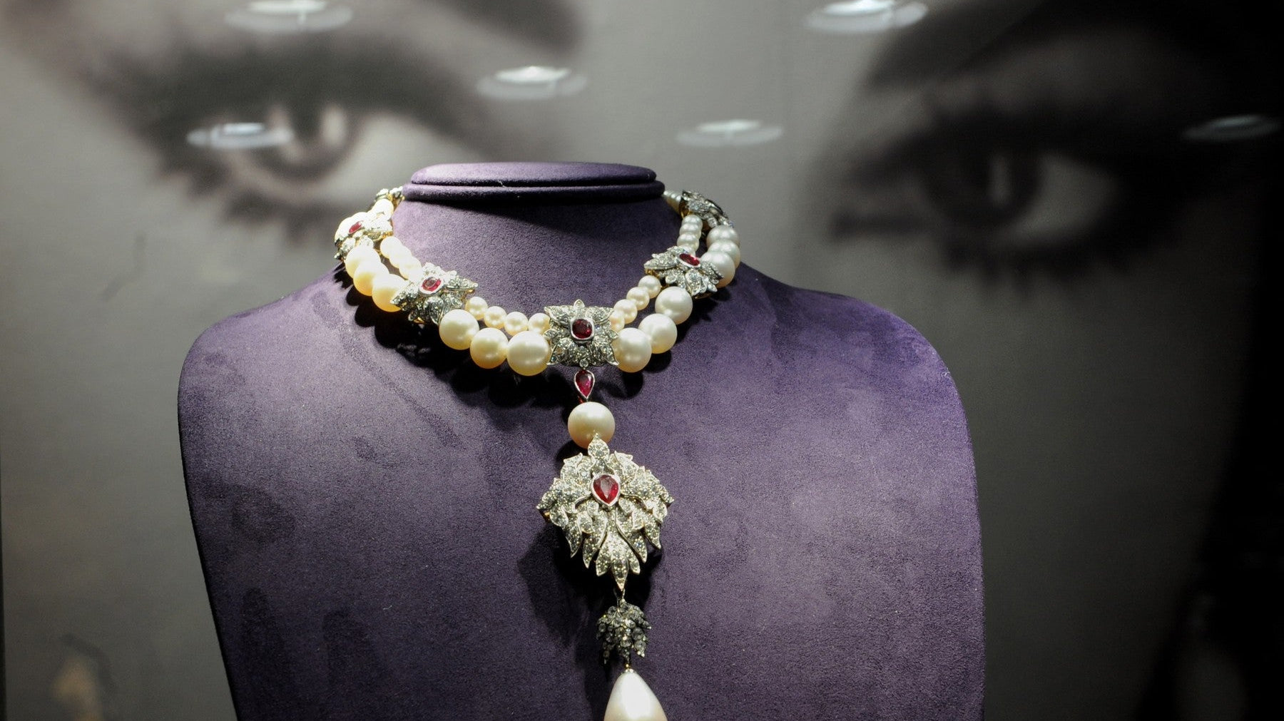 Elizabeth Taylor – o viata marcata de stralucirea bijuteriilor iconice