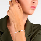 bratara otel inoxidabil 316 L hip;oalergenic rodiat auriu brand la petite story cu perle de cultura si charms stea purtata la mana