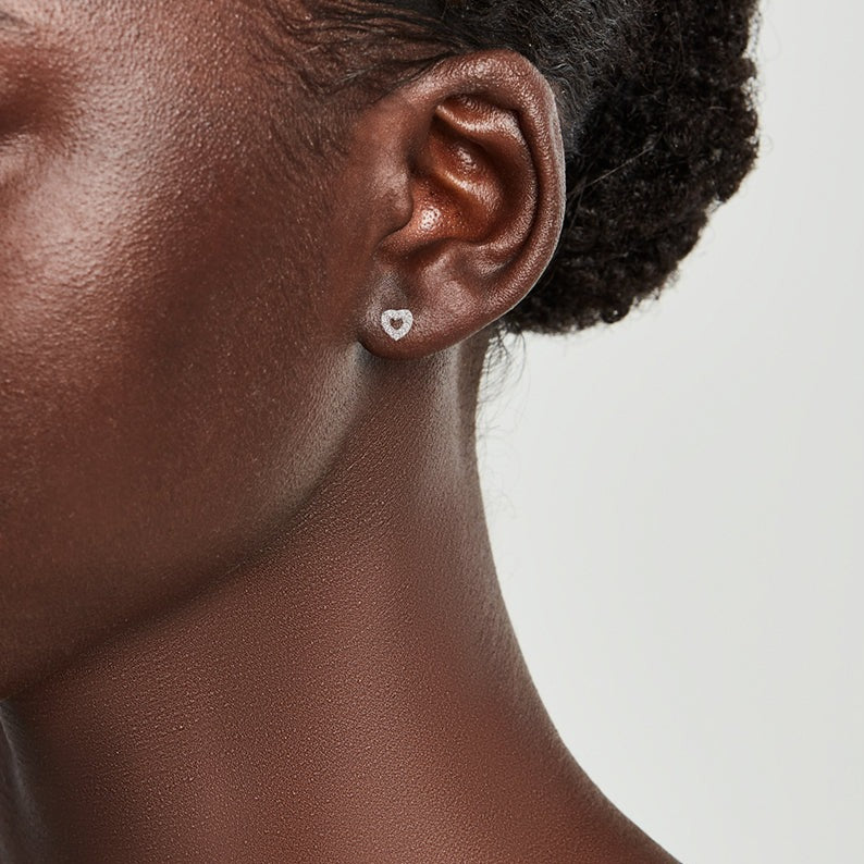 Cercei argint 925 rodiat cu inimi mici Cercei Lasardo Gioielli