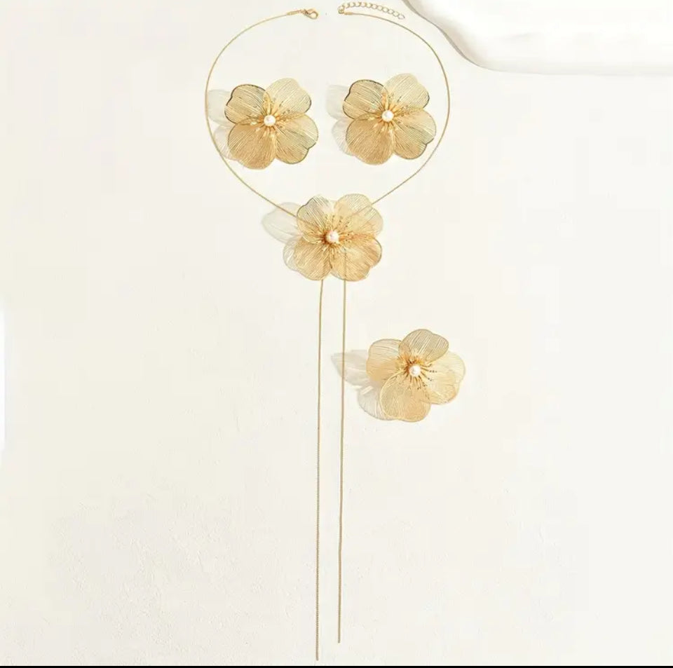 set cercei colier inel floare aurie cu perla