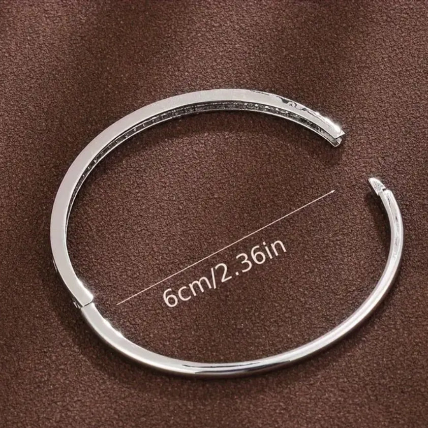 bratara bangle argintie diametru 6 cm