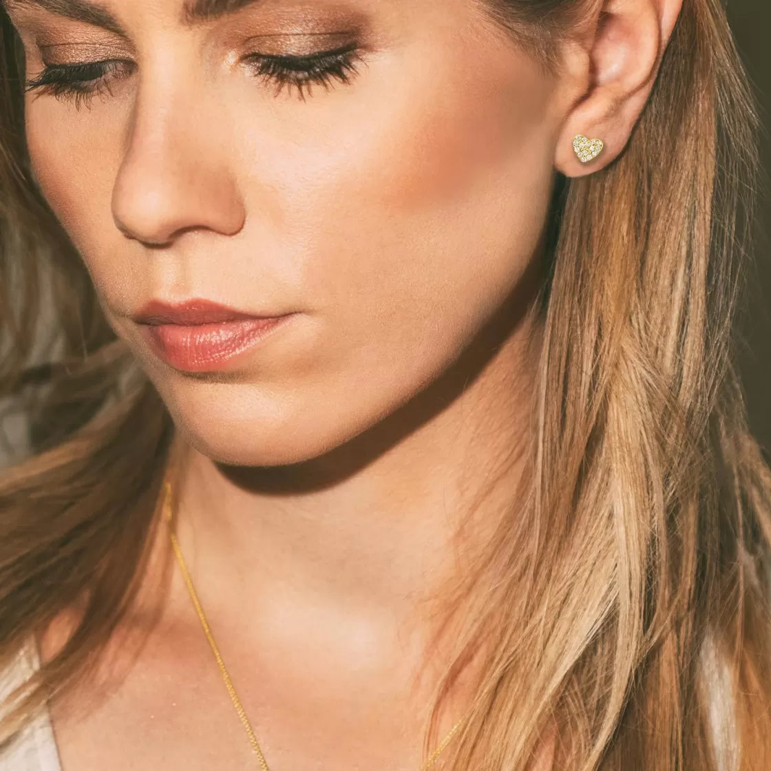 cercei argint aurii inimi