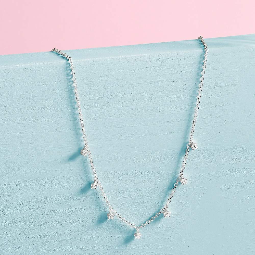 Colier din argint 925 rodiat cu 7 diamante CZ albe, colectia Emily in Paris La Petite Story detaliu