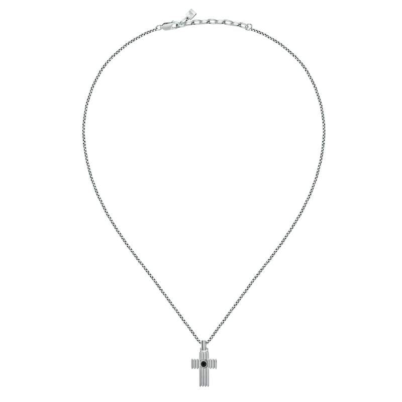 Detaliu pandantiv cruce al colierului bărbătesc Morellato Urban, cu linii verticale și cristal negru în centru