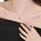 colier argint cu pandantiv cu diamante si smarald