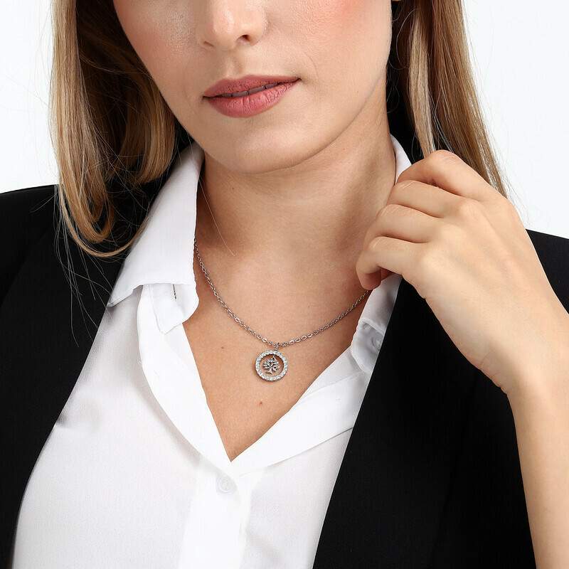 colier argintiu cu pomul vietii la petite story