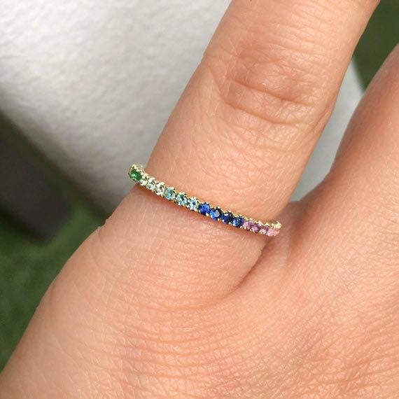 inel argint cu pietre colorate