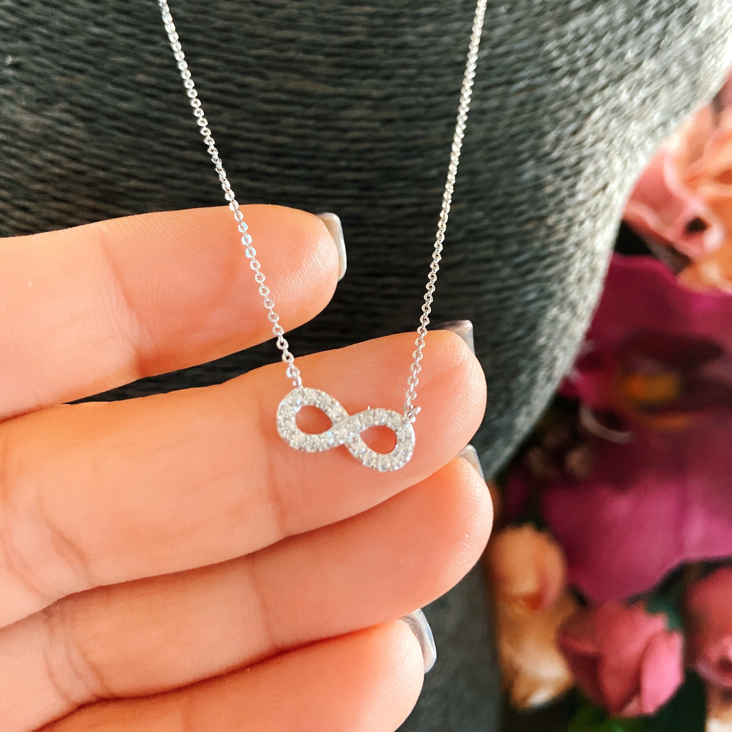 colier argint semnu infinitului