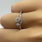 inel argint cu pietre albe