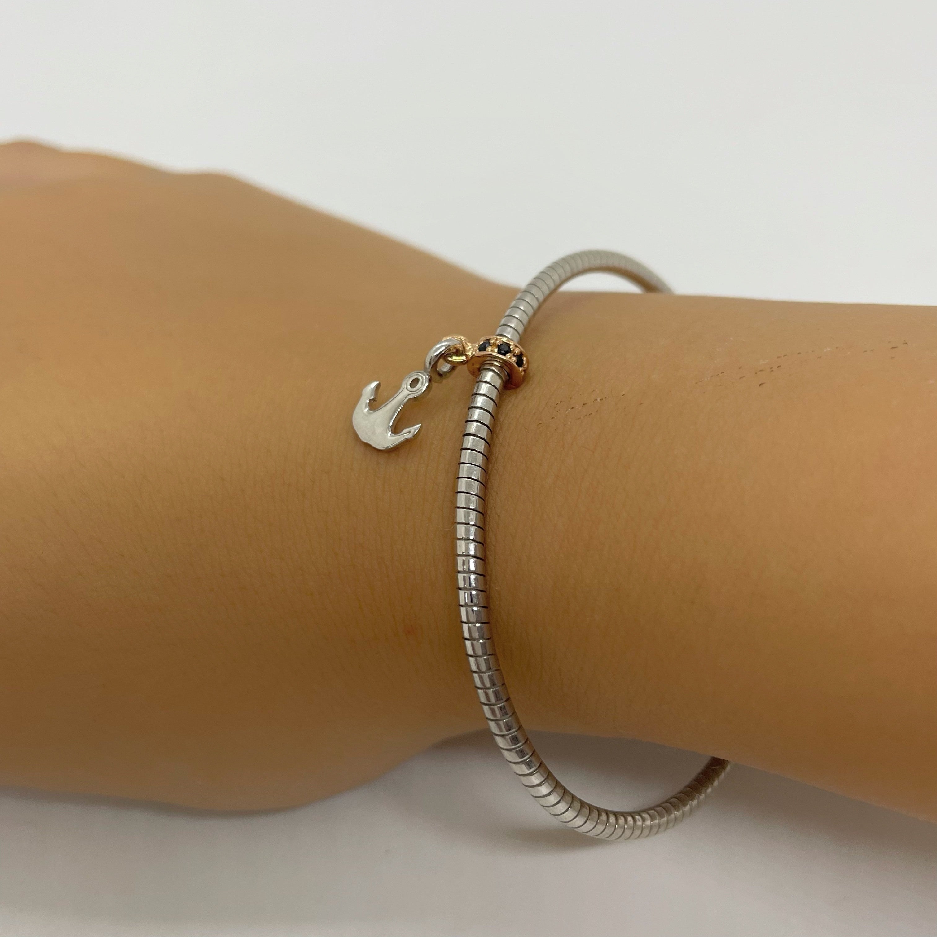 Bratara fixa semirigida din argint 925 rodiat cu ancora Bratara Lasardo Gioielli