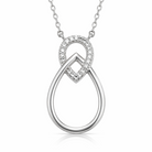 Colier elegant din argint 925 rodiat cu pandantiv sculptural format din doua bucle intrepatunse si diamante CZ stralucitoare, colectia Lasardo Gioielli
