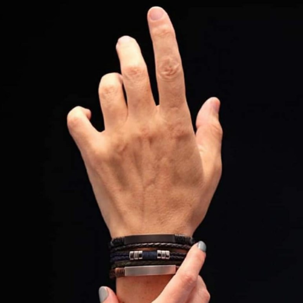 Gold Shimmer Glitter Aesthetic Sale Website Banner (1024 x 1024 px) (1024 x 1024 px).png__PID:7c3cef2f-9509-448d-bc78-30521ad574a3