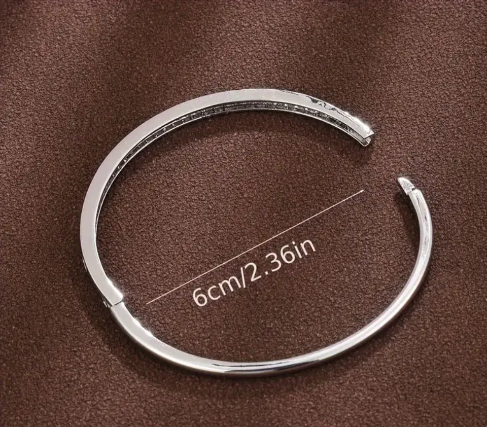 bratara bangle argintie diametru 6 cm