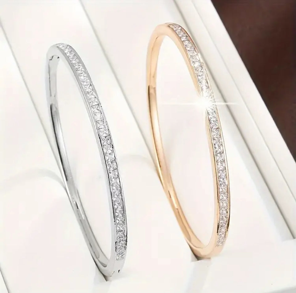 Bratara Aurie Bangle cu Diamante CZ Golden Radiance Bratara Lasardo Gioielli