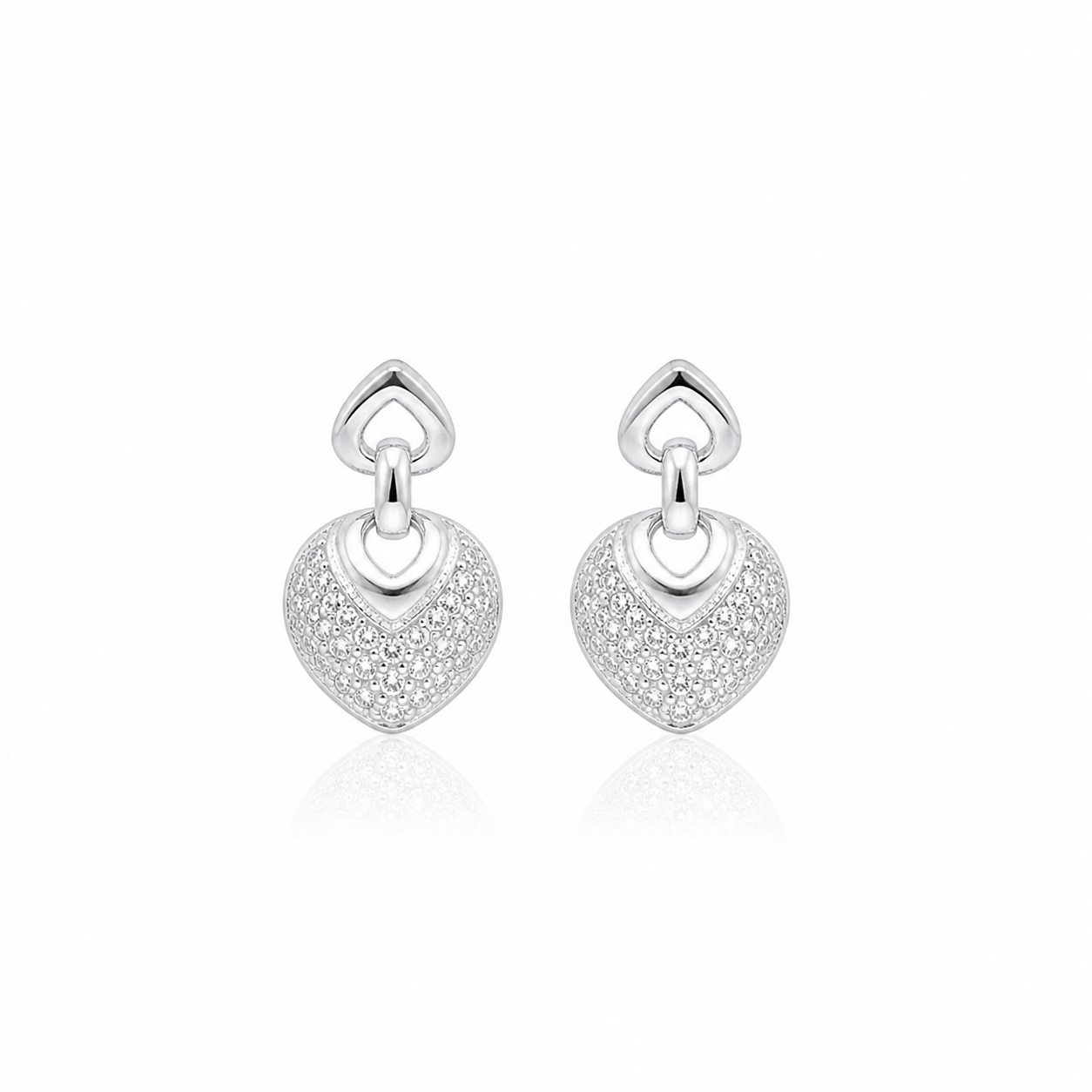 Pereche de cercei din argint 925 in forma de inima cu pavaj de diamante cubic zirconia albe