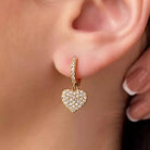 cercei din argint 925 rodiat auriu cu tortita si inimi diamante cz  la ureche