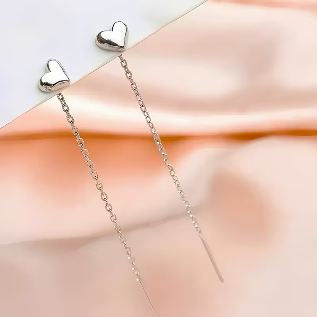 Cercei lungi 10 cm tip lantisor argintiu cu inimioara pe lob, din otel inoxidabil placat cu rodiu 