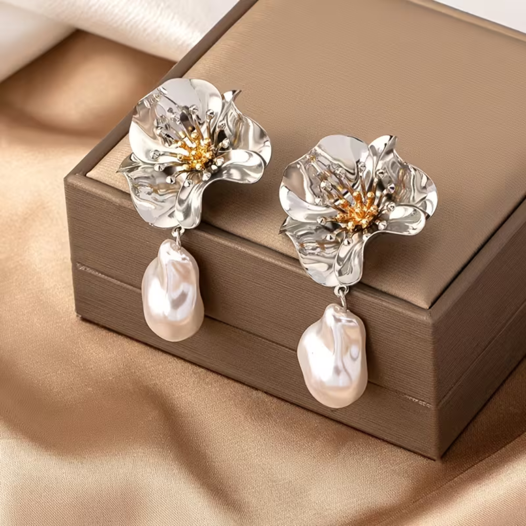 Cercei Sculpturali Aurii cu Perla | Design Organic – Lasardo Gioielli