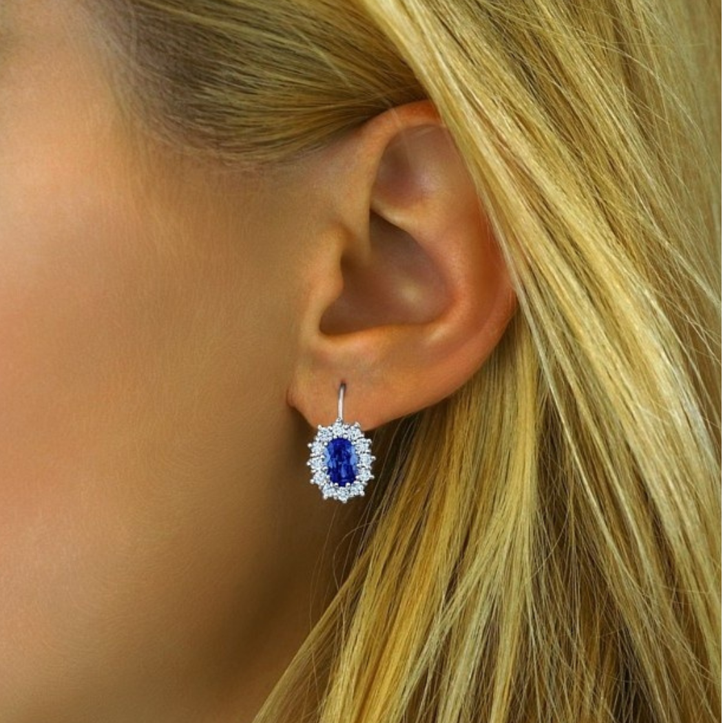 cercei din argint 925 rodiat tortita cu safir si diamante cz tortita la ureche