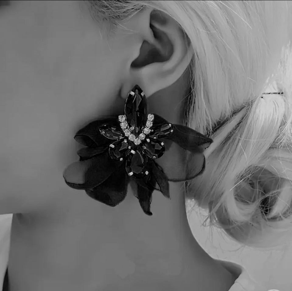 Cercei Statement Black Orchid Cercei Lasardo Gioielli