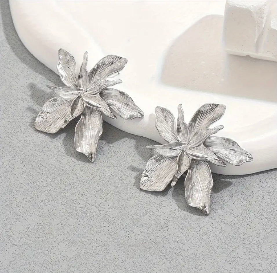 Cercei Argintii Floare Frosted Blossom Cercei Lasardo Gioielli