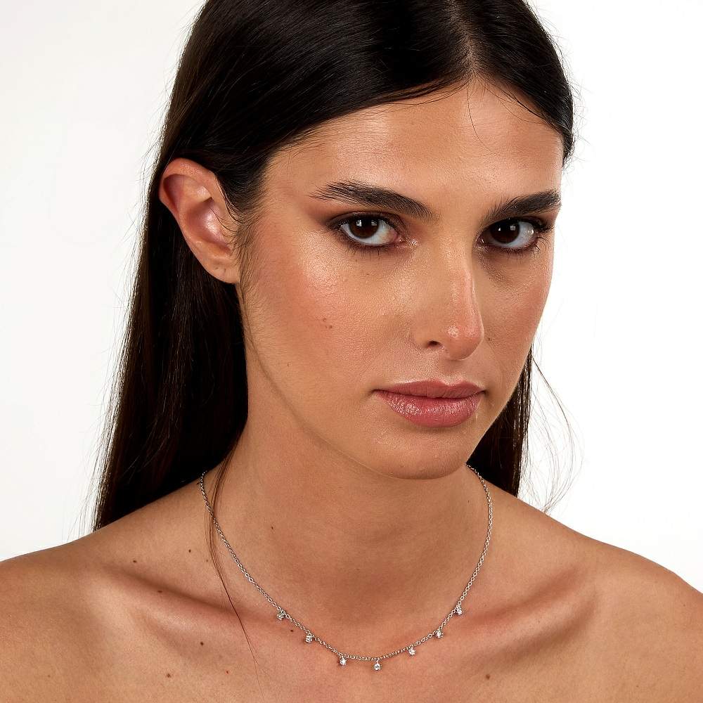 Colier din argint 925 rodiat auriu cu 7 diamante CZ albe, colectia Emily in Paris La Petite Story la gat