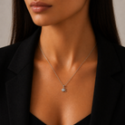 colier din argint 925 rodiat cu pandantiv ok diamant cz la gat