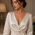 Colier lung din otel inoxidabil cu pandantiv papusica din colectia Bambole, model Bianca cu rochita alba din dantela, corset cu cristale si perla alba, la gat