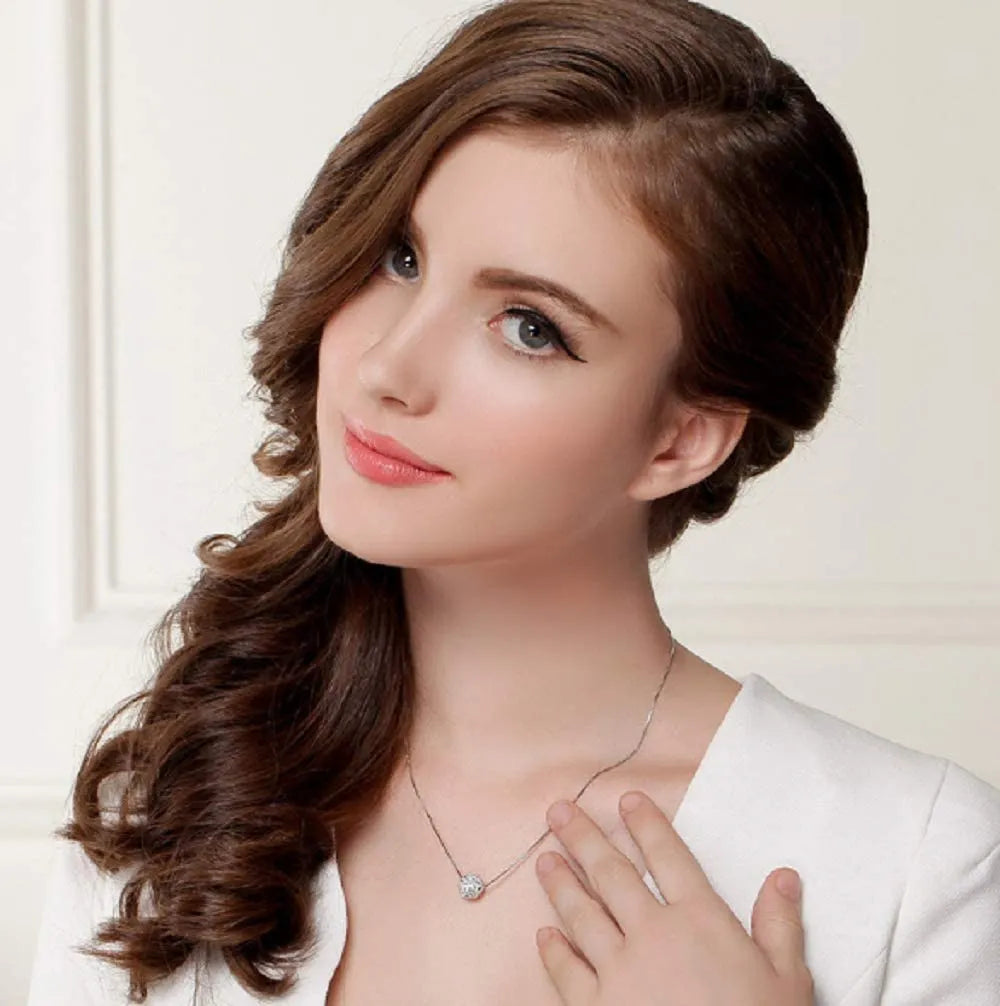 Colier din Argint 925 Rodiat cu Sfera Cristale Swarovski albe 1 cm Colier Lasardo Gioielli