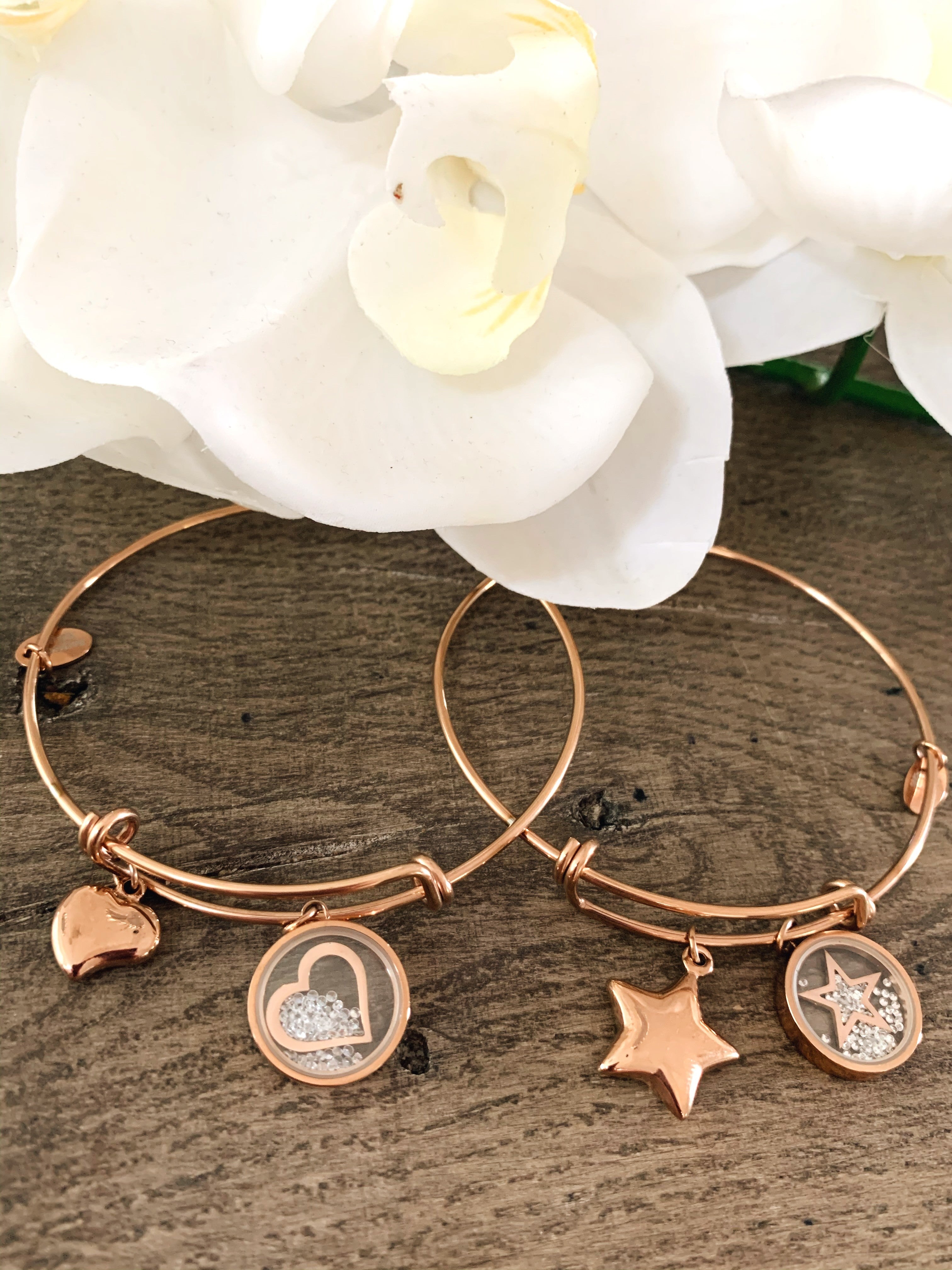 Bratara Rigida Think Positive Din Otel Inoxidabil Cu Charms-uri Inimi Bratara Lasardo Gioielli